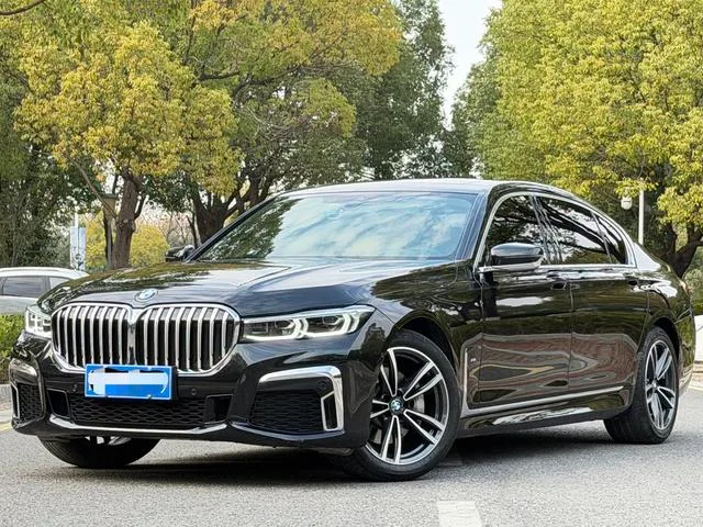 BMW 7 Series 2021 730Li M Conjunto deportivo exterior foto 1 BMW 7 Series 2021 730Li M Conjunto deportivo exterior foto 1