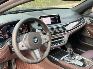 BMW 7 Series 2021 730Li M Conjunto deportivo interior foto 19 BMW 7 Series 2021 730Li M Conjunto deportivo interior foto 19