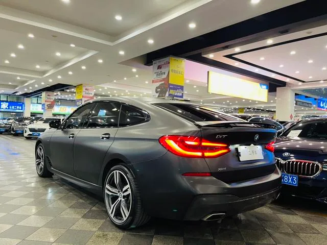 BMW 6 Series GT 2018 640i xDrive M Sports suit interior photo 16 BMW 6 Series GT 2018 640i xDrive M Sports suit interior photo 16