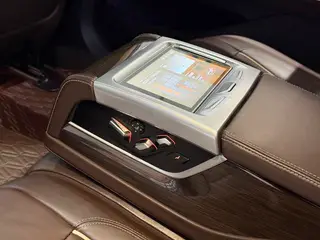 BMW 7 Series 2019 Restyling 730Li Luxury Set interior photo 16 BMW 7 Series 2019 Restyling 730Li Luxury Set interior photo 16