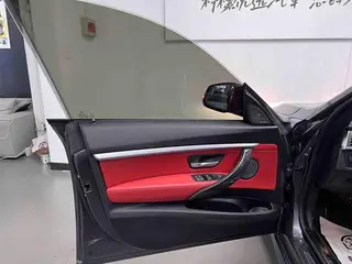 BMW 3 Series GT 2020 320i M Sports Obsidian Night Edition interior photo 13 BMW 3 Series GT 2020 320i M Sports Obsidian Night Edition interior photo 13