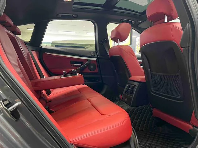 BMW 3 Series GT 2020 320i M Sports Obsidian Night Edition interior photo 18 BMW 3 Series GT 2020 320i M Sports Obsidian Night Edition interior photo 18