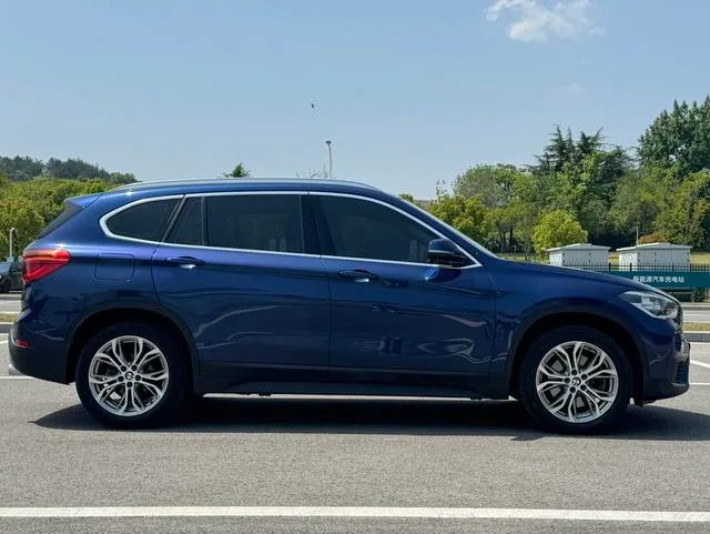 BMW X1 2019 sDrive20Li Leading Type interior photo 15 BMW X1 2019 sDrive20Li Leading Type interior photo 15