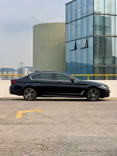 BMW 5 Series 2021 530Li Leader M Ensemble de sport extérieur photo 8 BMW 5 Series 2021 530Li Leader M Ensemble de sport extérieur photo 8