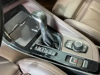 BMW X1 2016 sDrive18Li Luxury type interior photo 6