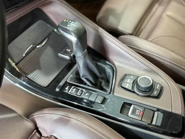 BMW X1 2016 sDrive18Li Luxury type interior photo 6