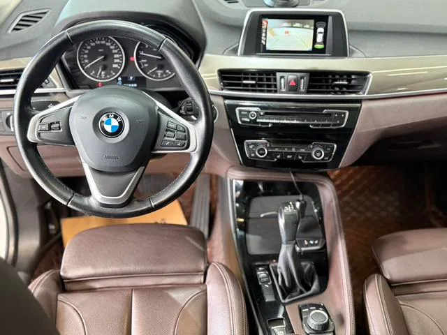 BMW X1 2016 sDrive18Li Luxury type interior photo 8
