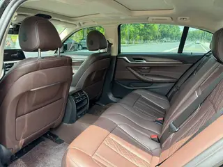 BMW 5 Series 2019 530Li Líder Traje de lujo interior foto 6 BMW 5 Series 2019 530Li Líder Traje de lujo interior foto 6