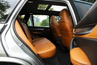 BMW X5 M 2015 X5 M interior photo 13 BMW X5 M 2015 X5 M interior photo 13