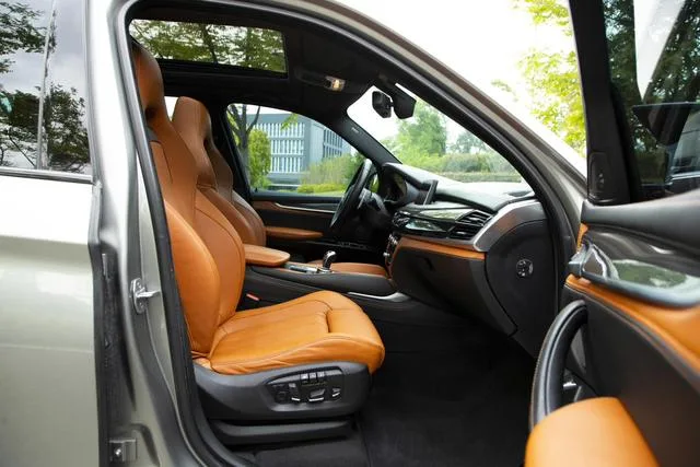 BMW X5 M 2015 X5 M interior photo 14 BMW X5 M 2015 X5 M interior photo 14