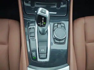 BMW 5 Series GT 2015 528i Líder interior foto 19 BMW 5 Series GT 2015 528i Líder interior foto 19