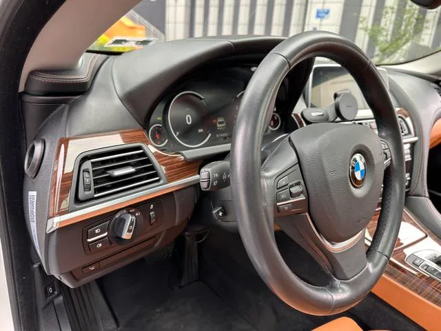 BMW 6 Series 2016 640i Gran Coupe interior foto 12 BMW 6 Series 2016 640i Gran Coupe interior foto 12