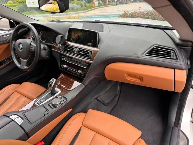 BMW 6 Series 2016 640i Gran Coupe interior foto 19 BMW 6 Series 2016 640i Gran Coupe interior foto 19
