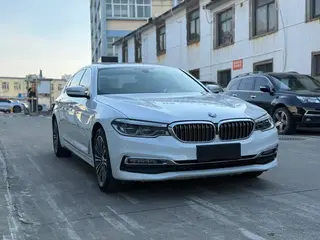 BMW 5 Series 2018 Restyling 530Li Premium Class Luxury Set exterior photo 3 BMW 5 Series 2018 Restyling 530Li Premium Class Luxury Set exterior photo 3