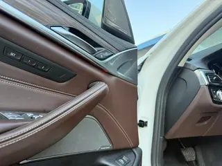 BMW 5 Series 2018 Restyling 530Li Premium Class Luxury Set interior photo 10 BMW 5 Series 2018 Restyling 530Li Premium Class Luxury Set interior photo 10