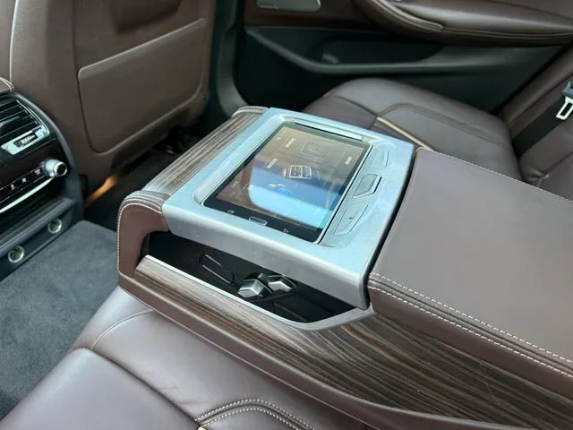 BMW 5 Series 2018 Restyling 530Li Premium Class Luxury Set interior photo 13 BMW 5 Series 2018 Restyling 530Li Premium Class Luxury Set interior photo 13