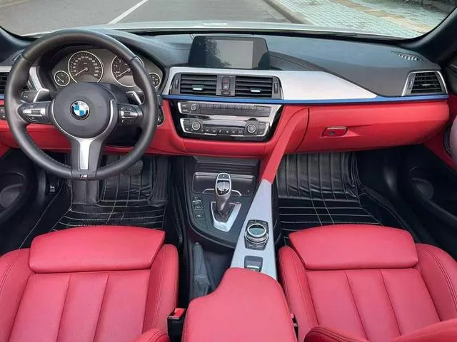 BMW 4 Series 2017 425i Convertible M Sports suit interior photo 8 BMW 4 Series 2017 425i Convertible M Sports suit interior photo 8