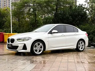BMW 1 Series 2019 118i M Спортивный костюм экстерьер фото 1 BMW 1 Series 2019 118i M Спортивный костюм экстерьер фото 1