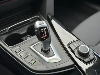 BMW 3 Series 2017 320Li Fashionable interior photo 12