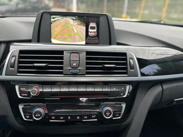 BMW 3 Series 2017 320Li Fashionable interior photo 13