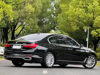 BMW 7 Series 2018 730Li Leading Type Excellence Set exterior photo 3 BMW 7 Series 2018 730Li Leading Type Excellence Set exterior photo 3