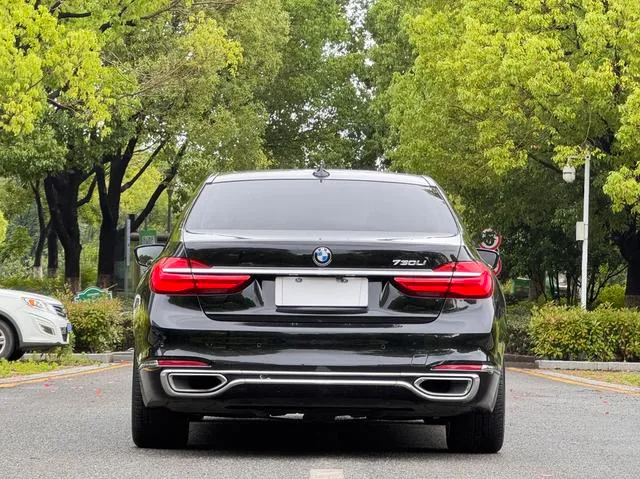 BMW 7 Series 2018 730Li Leading Type Excellence Set interior photo 20 BMW 7 Series 2018 730Li Leading Type Excellence Set interior photo 20
