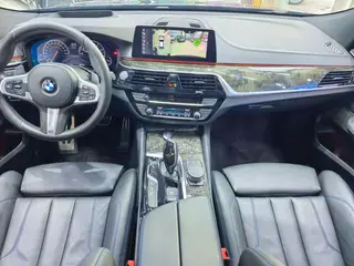 BMW 6 Series GT 2019 630i M Sports suit interior photo 10 BMW 6 Series GT 2019 630i M Sports suit interior photo 10