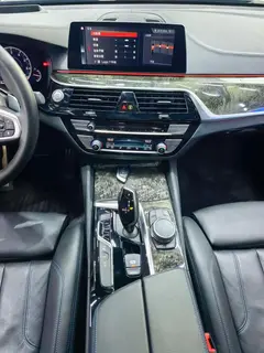 BMW 6 Series GT 2019 630i M Sports suit interior photo 11 BMW 6 Series GT 2019 630i M Sports suit interior photo 11