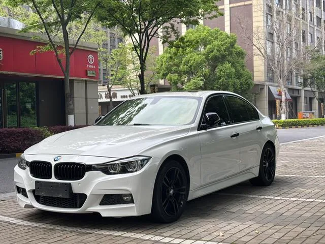 BMW 3 Series 2019 320i M Sports Obsidian Night Edition exterior photo 1 BMW 3 Series 2019 320i M Sports Obsidian Night Edition exterior photo 1
