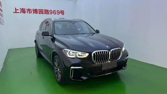 BMW X5 2022 Restyling xDrive 30Li Premium Class M Sports suit exterior photo 2 BMW X5 2022 Restyling xDrive 30Li Premium Class M Sports suit exterior photo 2