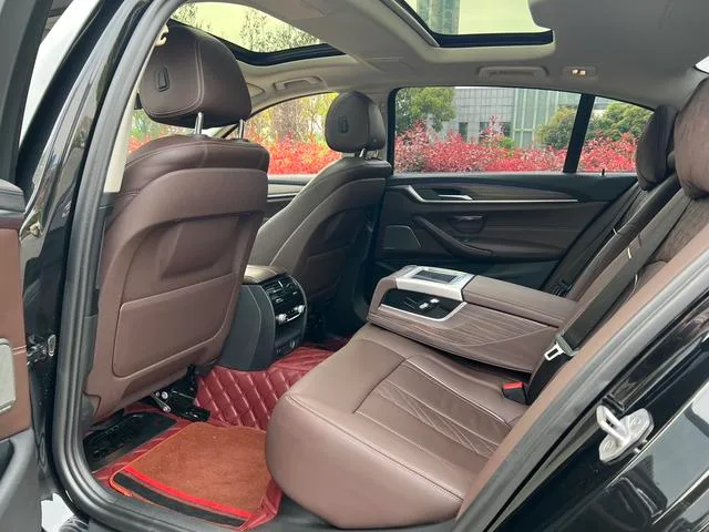 BMW 5 Series 2018 530Li Premium Class Luxury Set exterior photo 8 BMW 5 Series 2018 530Li Premium Class Luxury Set exterior photo 8