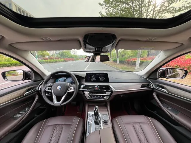 BMW 5 Series 2018 530Li Premium Class Luxury Set exterior photo 9 BMW 5 Series 2018 530Li Premium Class Luxury Set exterior photo 9