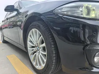 BMW 5 Series 2017 525Li Set de diseño de lujo exterior foto 4 BMW 5 Series 2017 525Li Set de diseño de lujo exterior foto 4