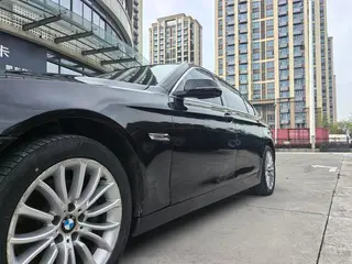 BMW 5 Series 2017 525Li Set de diseño de lujo exterior foto 7 BMW 5 Series 2017 525Li Set de diseño de lujo exterior foto 7