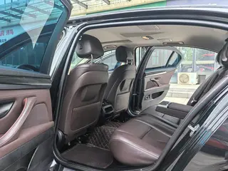 BMW 5 Series 2017 525Li Set de diseño de lujo interior foto 14 BMW 5 Series 2017 525Li Set de diseño de lujo interior foto 14