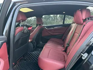 BMW 5 Series 2019 530Li Líder M Conjunto deportivo interior foto 6 BMW 5 Series 2019 530Li Líder M Conjunto deportivo interior foto 6