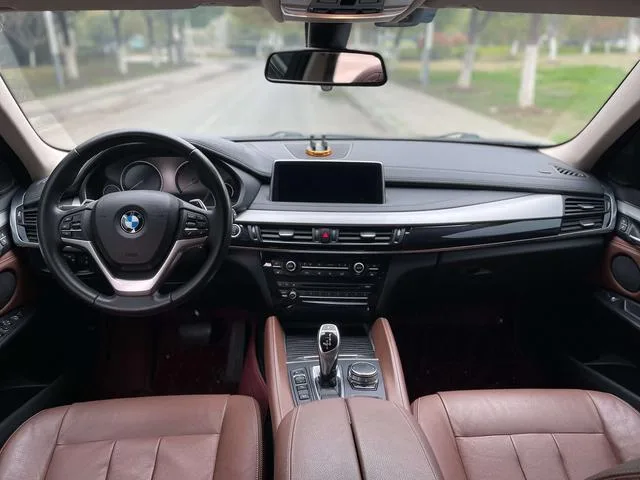 BMW X6 2017 xDrive35i Leading Type interior photo 14 BMW X6 2017 xDrive35i Leading Type interior photo 14