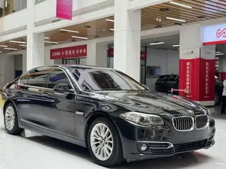 BMW 5 Series 2017 525Li Set de diseño de lujo exterior foto 3 BMW 5 Series 2017 525Li Set de diseño de lujo exterior foto 3