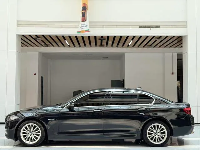 BMW 5 Series 2017 525Li Set de diseño de lujo exterior foto 8 BMW 5 Series 2017 525Li Set de diseño de lujo exterior foto 8