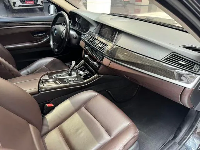 BMW 5 Series 2017 525Li Set de diseño de lujo interior foto 18 BMW 5 Series 2017 525Li Set de diseño de lujo interior foto 18