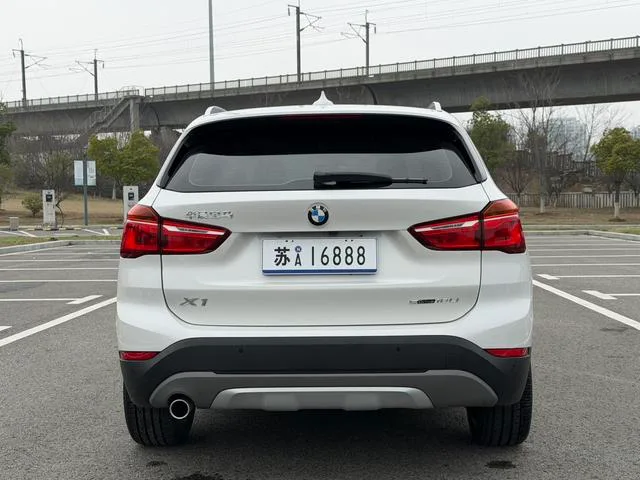 BMW X1 2019 sDrive18Li Premium Class exterior photo 6 BMW X1 2019 sDrive18Li Premium Class exterior photo 6