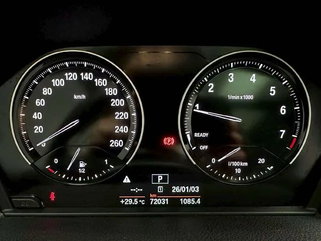 BMW 2 Series Touring 2019 218i Líder interior foto 6 BMW 2 Series Touring 2019 218i Líder interior foto 6