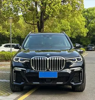 BMW X7 2021 xDrive40i Administrative M Sports suit exterior photo 2