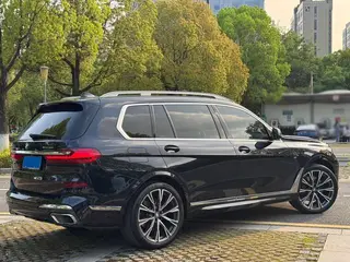 BMW X7 2021 xDrive40i Administrative M Sports suit exterior photo 3