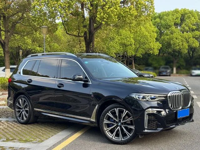 BMW X7 2021 xDrive40i Administrative M Sports suit exterior photo 4