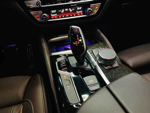 BMW 6 Series GT 2019 630i M Sports Grand Traveler Edition exterior photo 9 BMW 6 Series GT 2019 630i M Sports Grand Traveler Edition exterior photo 9