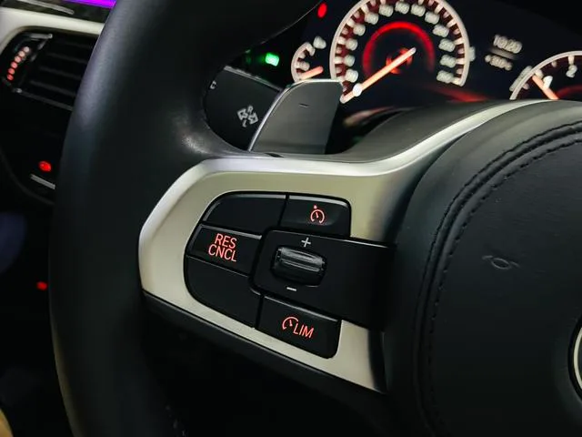 BMW 6 Series GT 2019 630i M Sports Grand Traveler Edition interior photo 11 BMW 6 Series GT 2019 630i M Sports Grand Traveler Edition interior photo 11