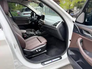 BMW X3 2022 xDrive30i Líder M Traje de noche Yao interior foto 13 BMW X3 2022 xDrive30i Líder M Traje de noche Yao interior foto 13