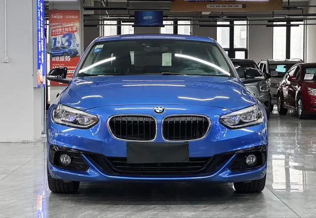 BMW 1 Series 2018 118i Sporty exterior photo 6 BMW 1 Series 2018 118i Sporty exterior photo 6