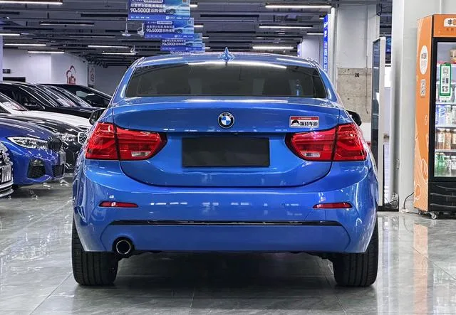 BMW 1 Series 2018 118i Sporty exterior photo 7 BMW 1 Series 2018 118i Sporty exterior photo 7